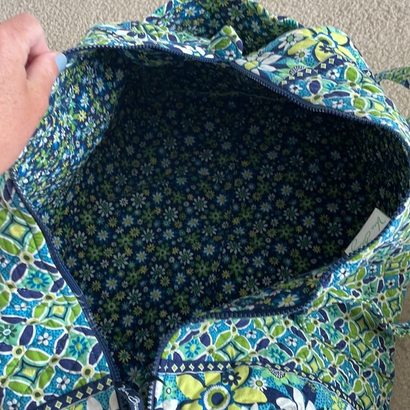 Vera Bradley Weekender Bag - Great condition - Picture 3 of 4